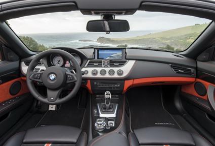 سرعة راحة وعصريّة: صفات تجعل BMW Z4 الأكثر جاذبية في فئتها